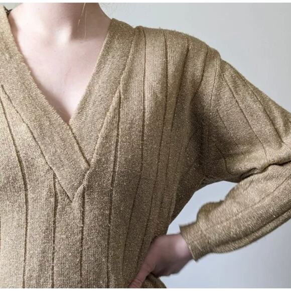 Vintage 80's Sparkly Gold V-Neck Sweater - Picture 6 of 7